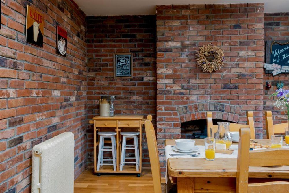 Littlecot Holiday home